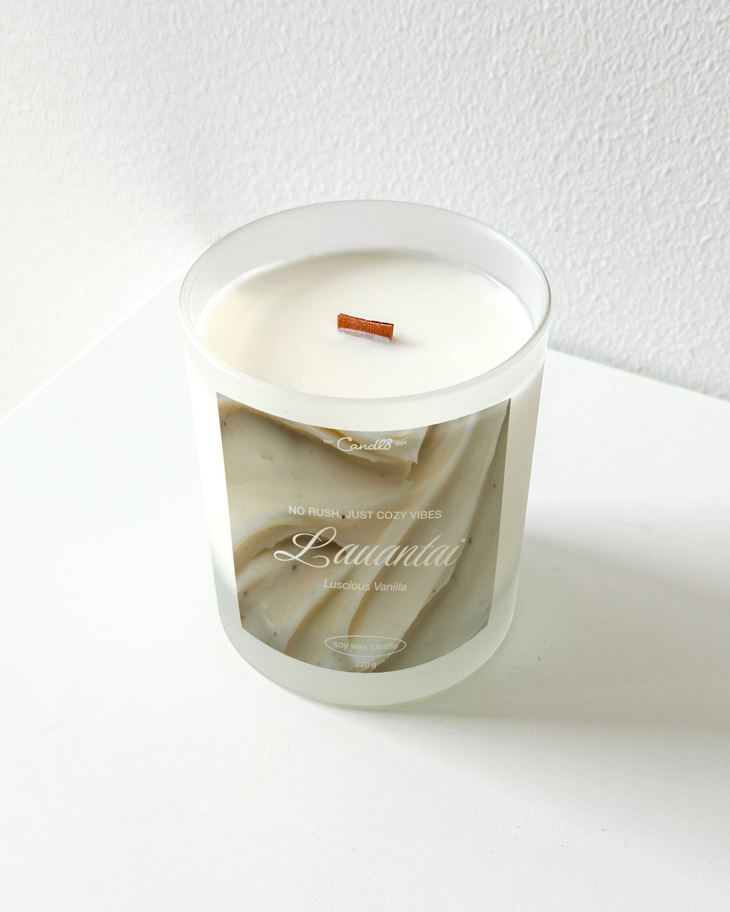 "Lauantai" Candle 220g - Luscious Vanilla Scent
