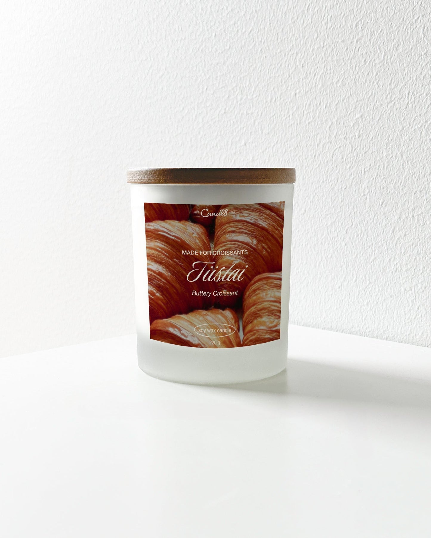 "Tiistai" Candle 220g - Buttery Croissant Scent