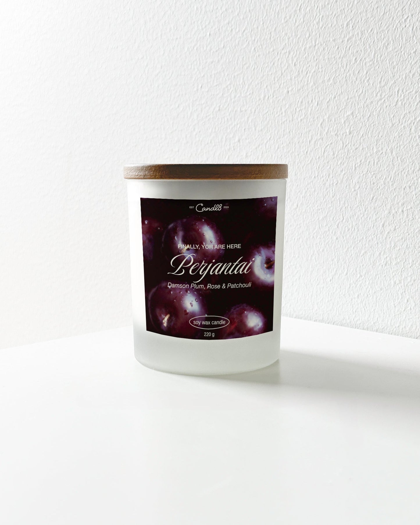 "Perjantai" Candle 220g - Damson Plum, Rose & Patchouli Scent