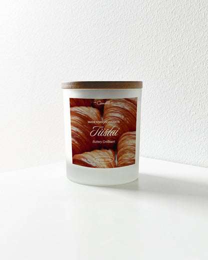 "Tiistai" Candle 220g - Buttery Croissant Scent