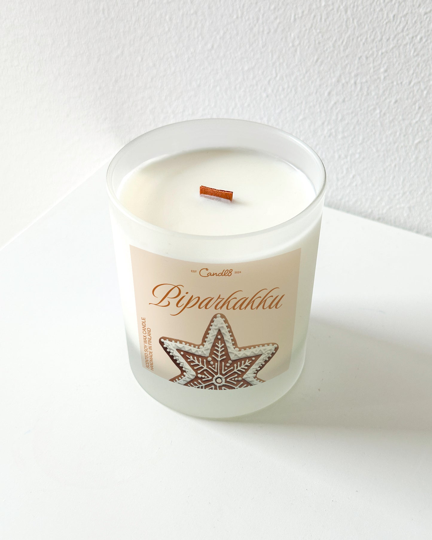 "Piparkakku" Candle 220g - Gingerbread Scent